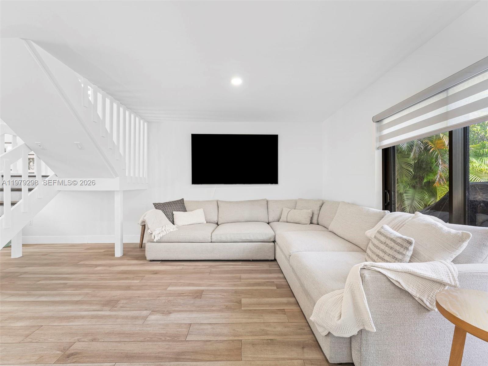 SABAL CHASE SEC 6 - Residential Lease