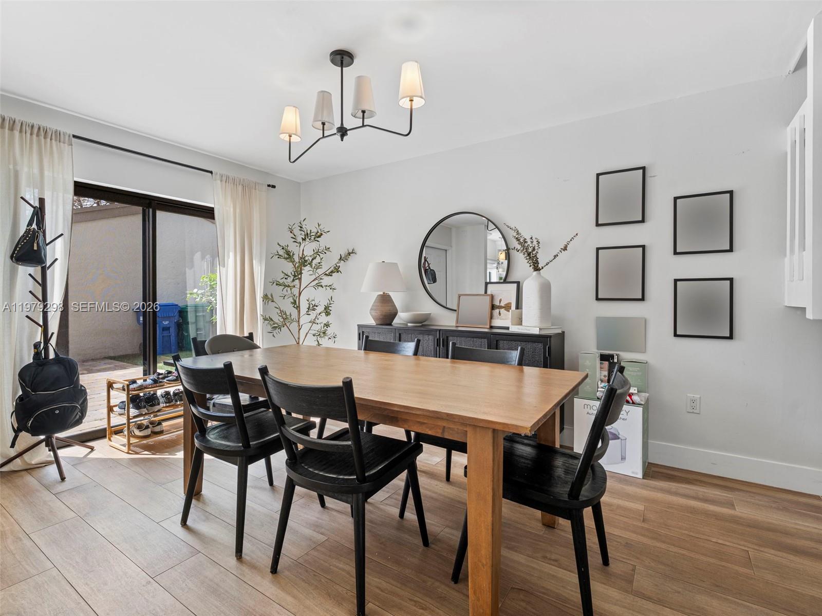 SABAL CHASE SEC 6 - Residential Lease