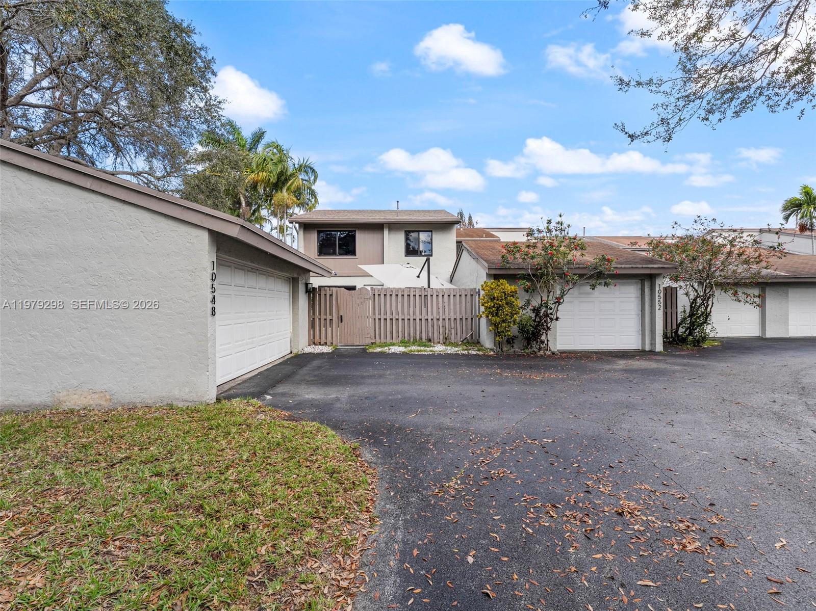 SABAL CHASE SEC 6 - Residential Lease