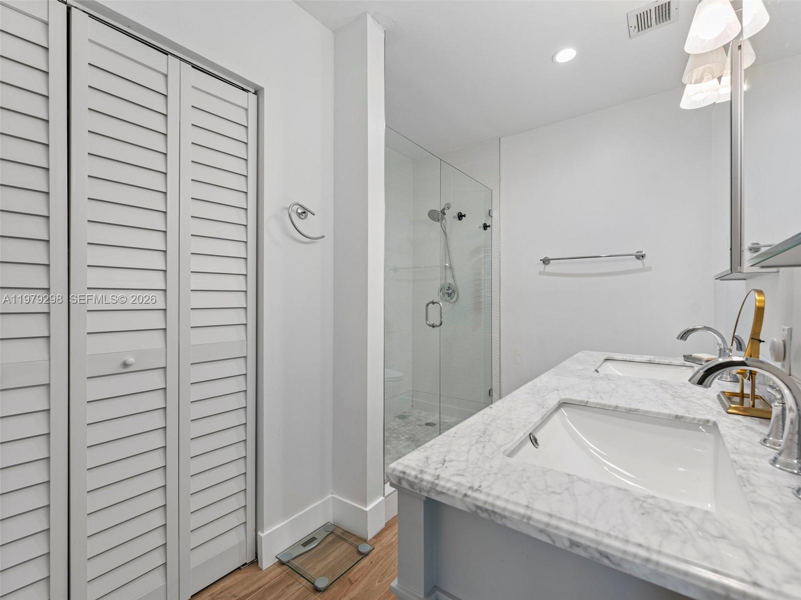 SABAL CHASE SEC 6 - Residential Lease