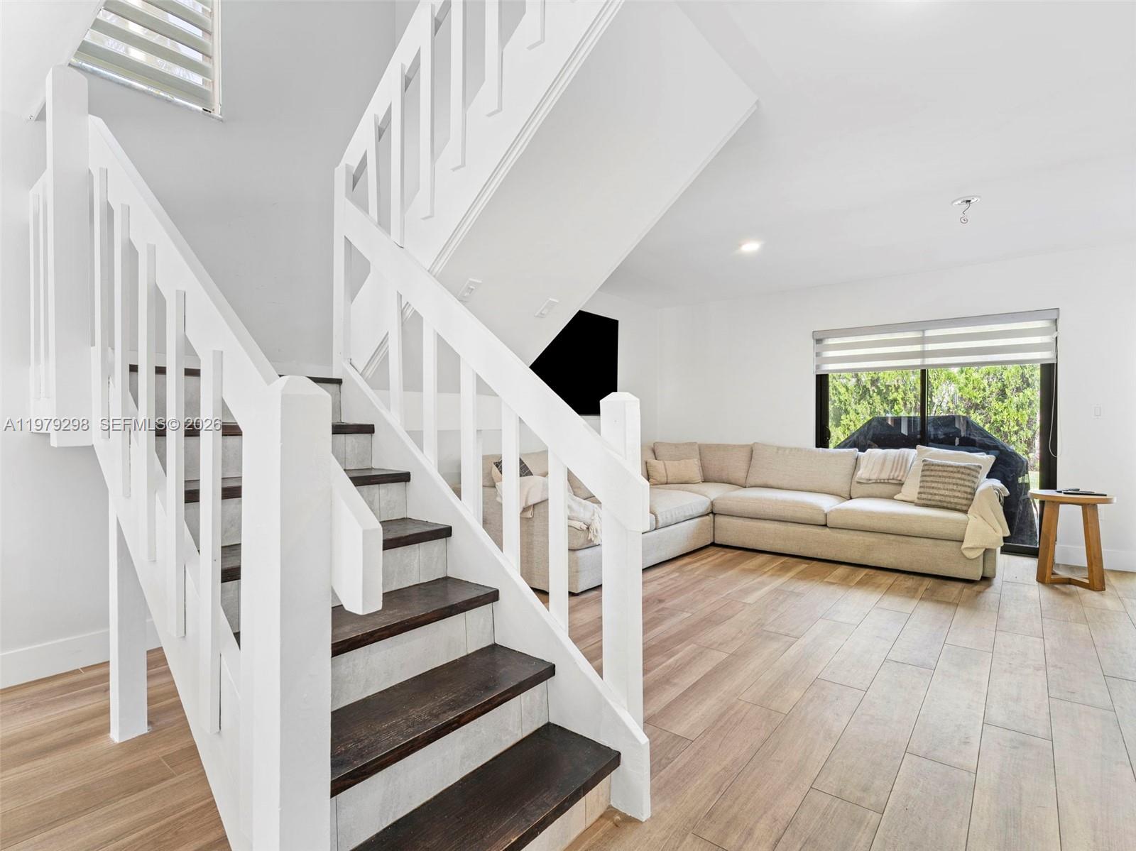 SABAL CHASE SEC 6 - Residential Lease