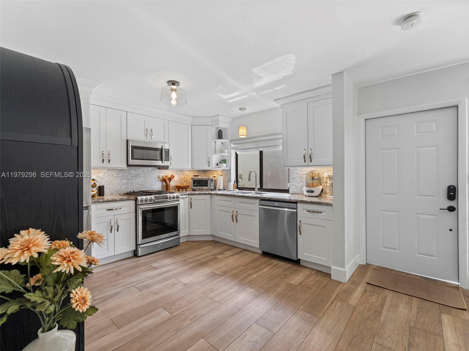 SABAL CHASE SEC 6 - Residential Lease