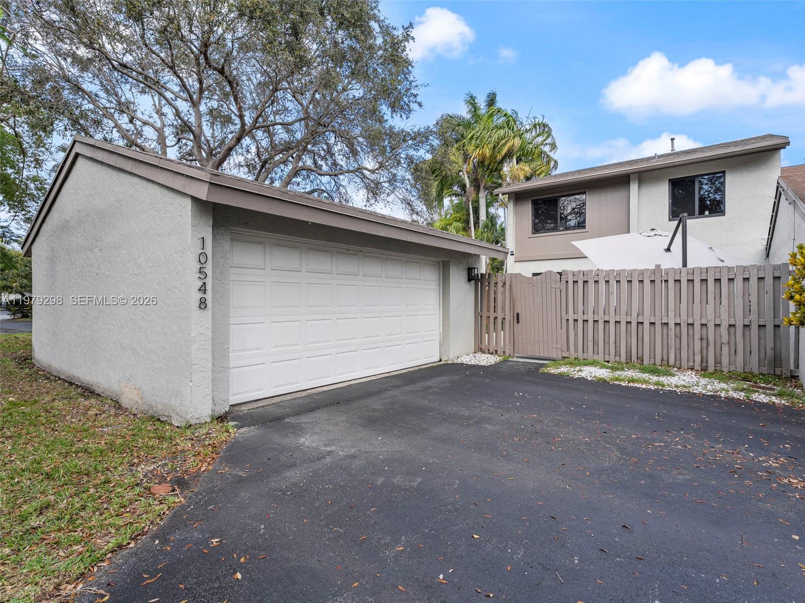 SABAL CHASE SEC 6 - Residential Lease