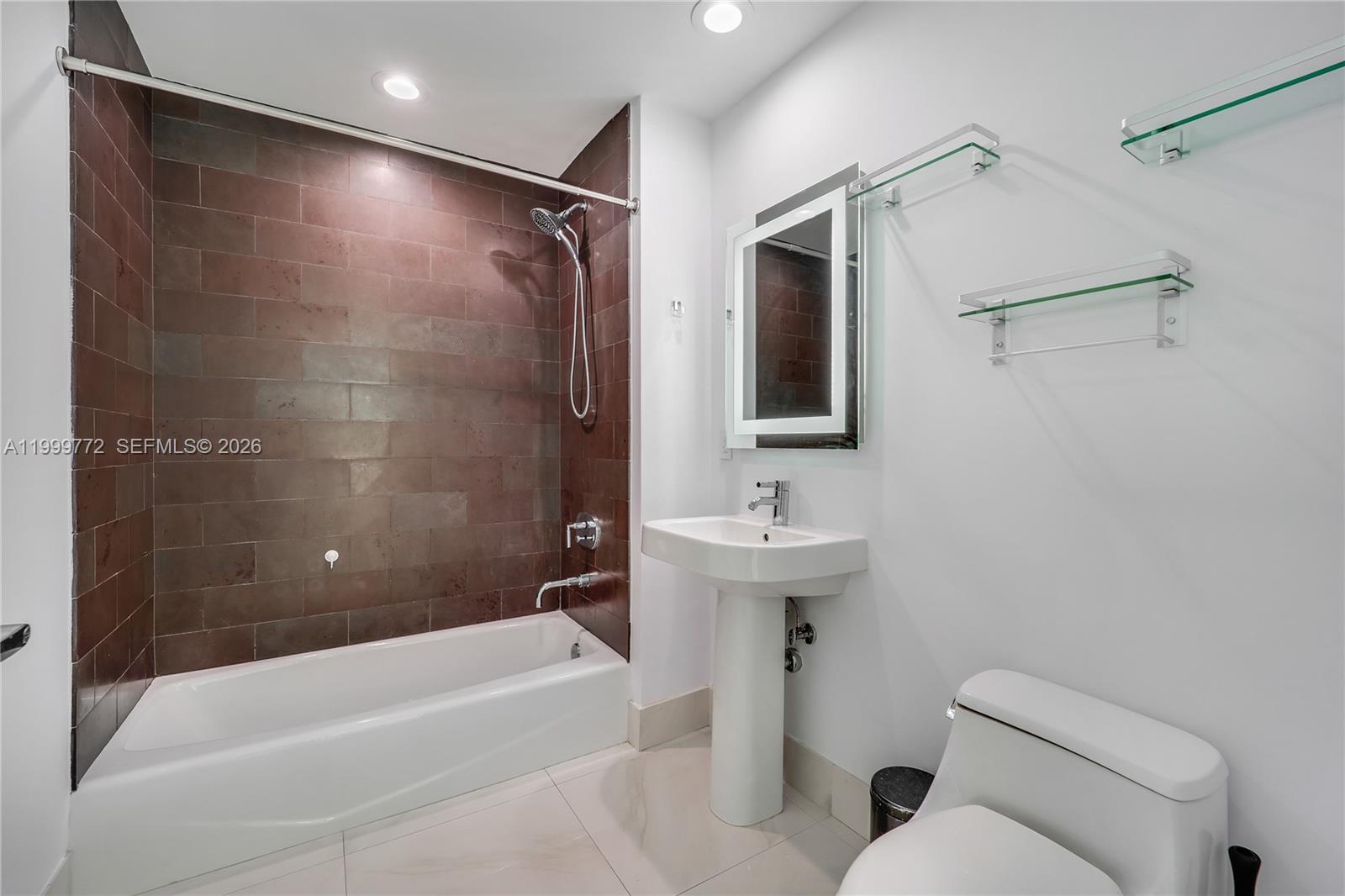 TEN MUSEUM PK RESIDENTIAL - Residential