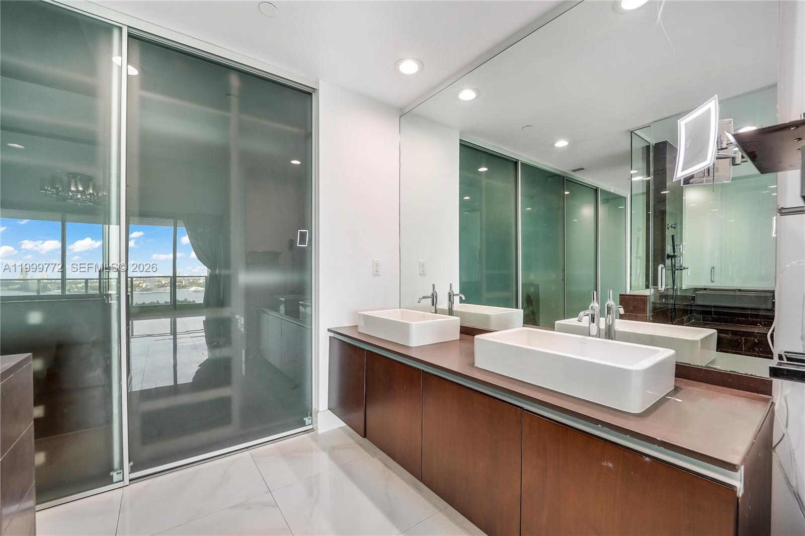 TEN MUSEUM PK RESIDENTIAL - Residential