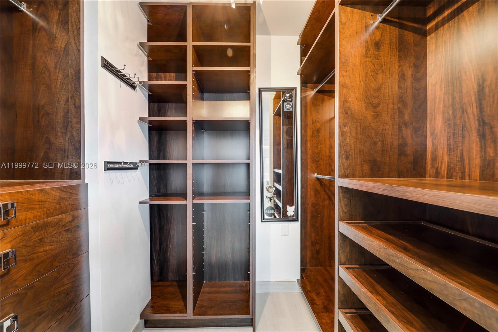 TEN MUSEUM PK RESIDENTIAL - Residential