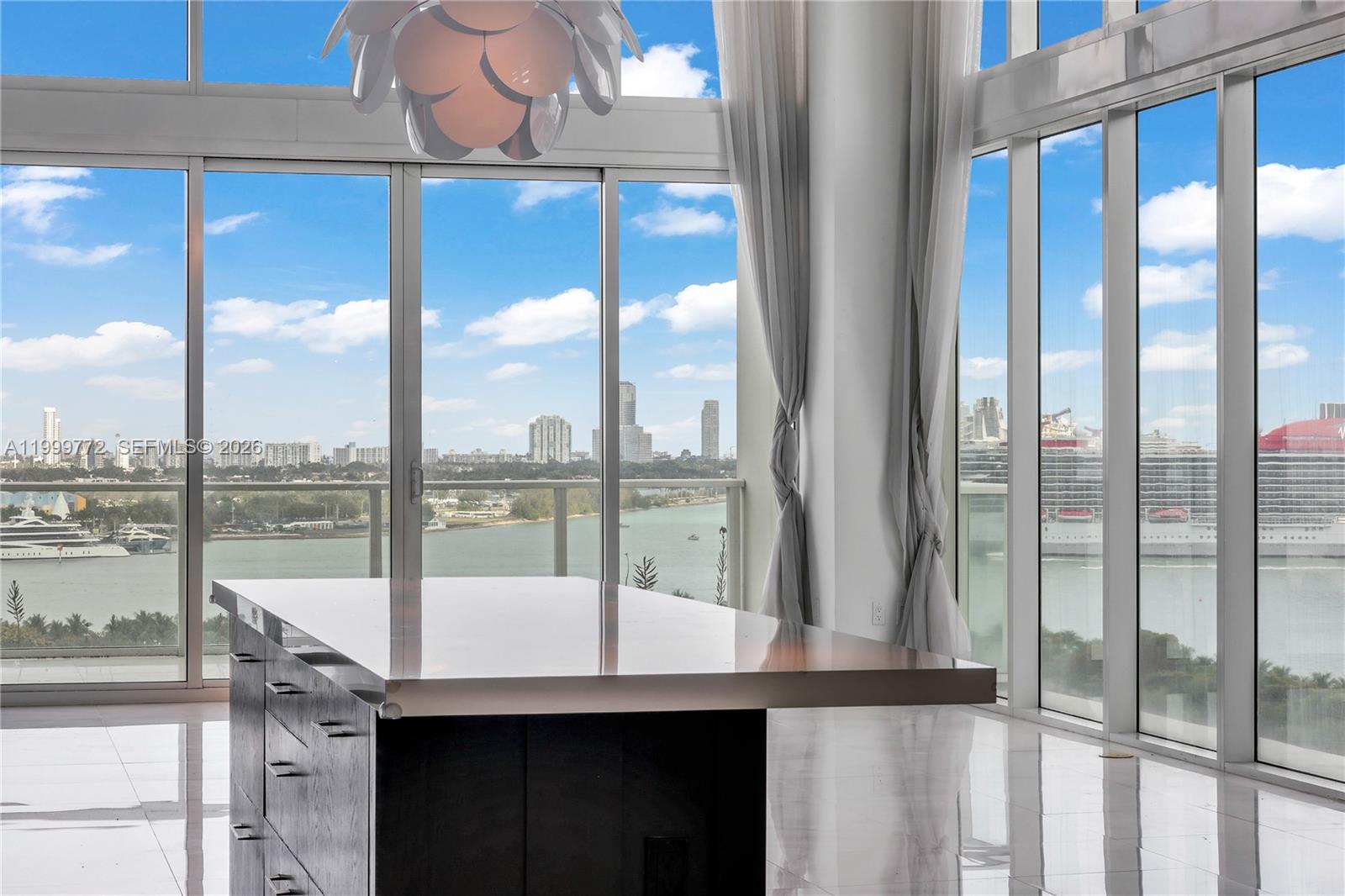 TEN MUSEUM PK RESIDENTIAL - Residential