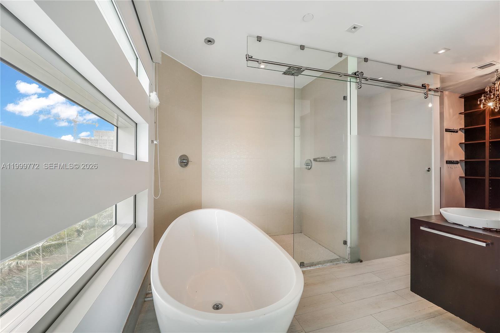 TEN MUSEUM PK RESIDENTIAL - Residential