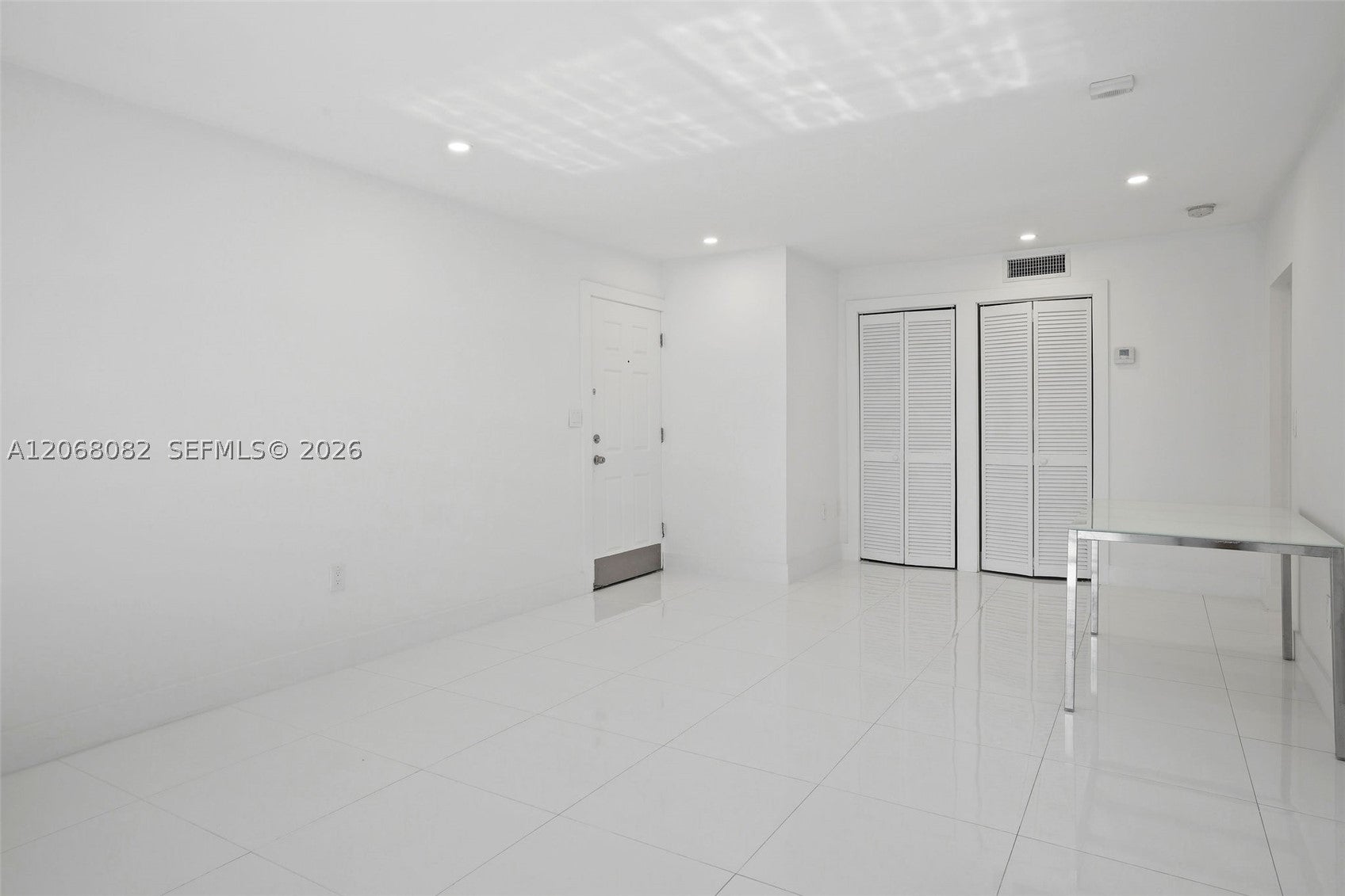 1245 West Ave 401