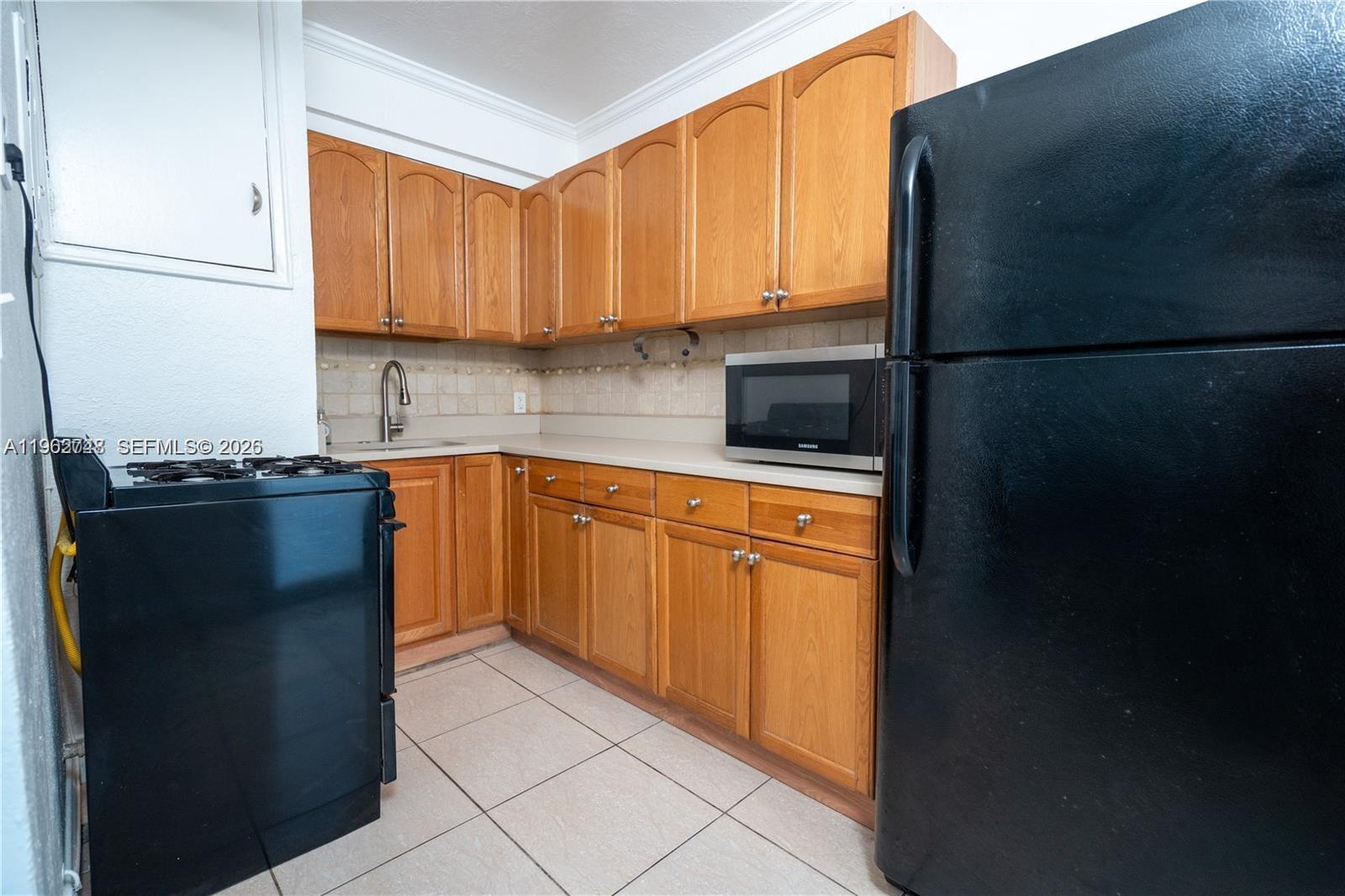 7435 Harding Ave 204