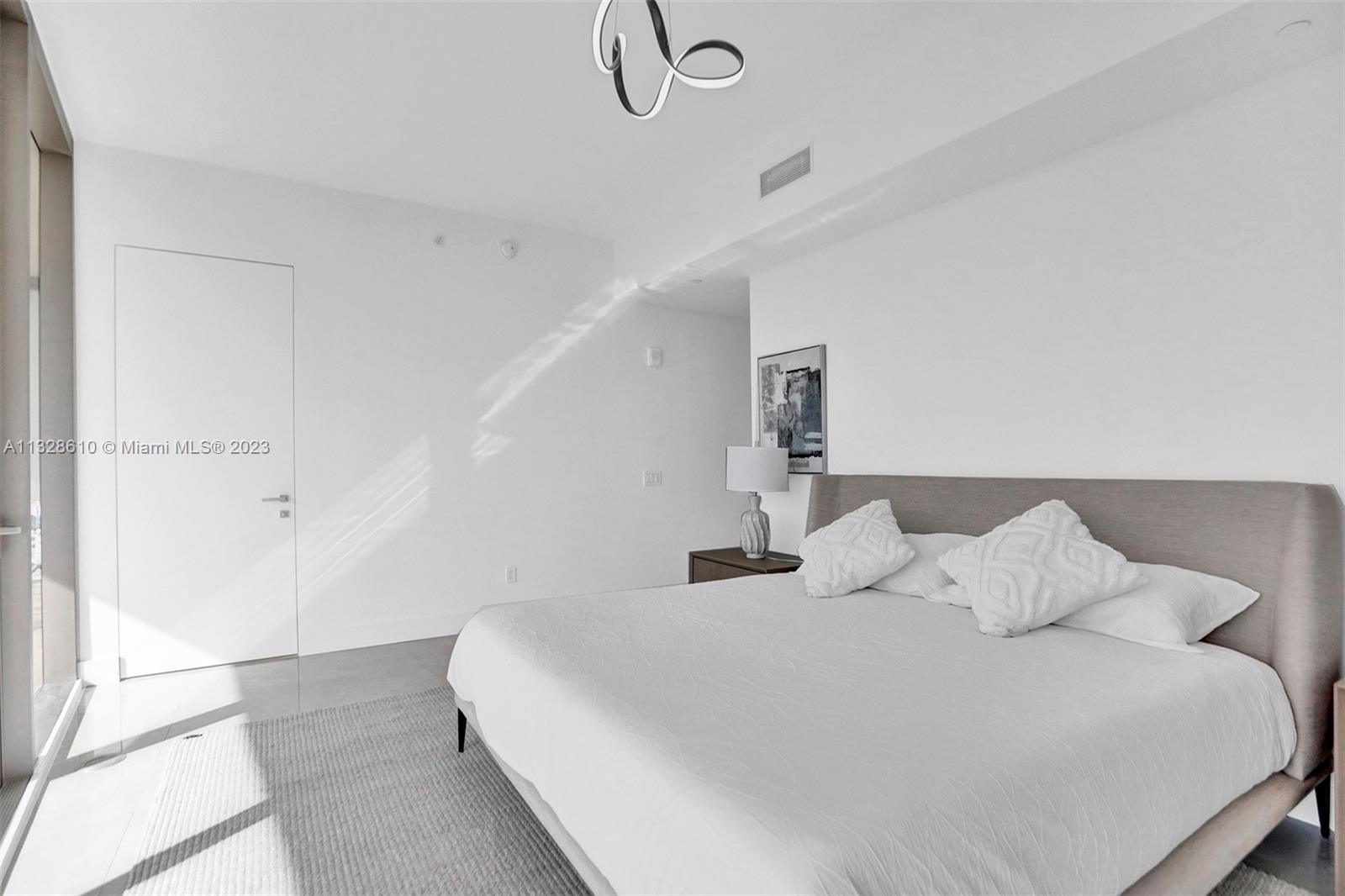 18975 COLLINS CONDO - Residential