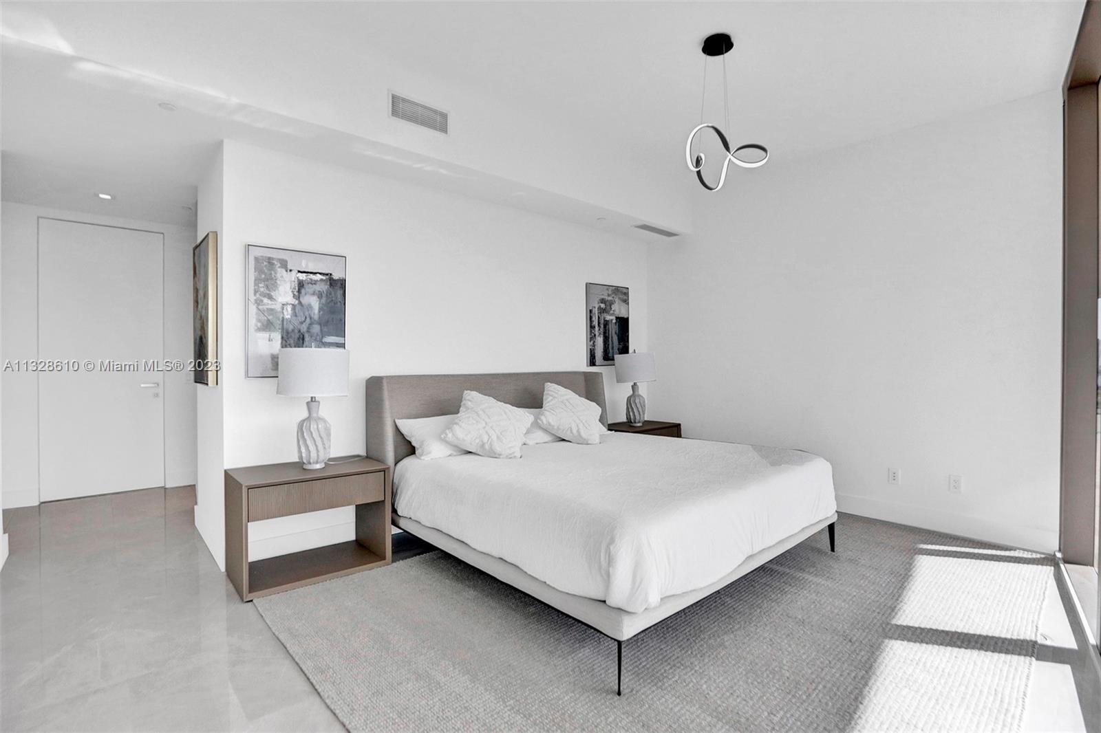 18975 COLLINS CONDO - Residential