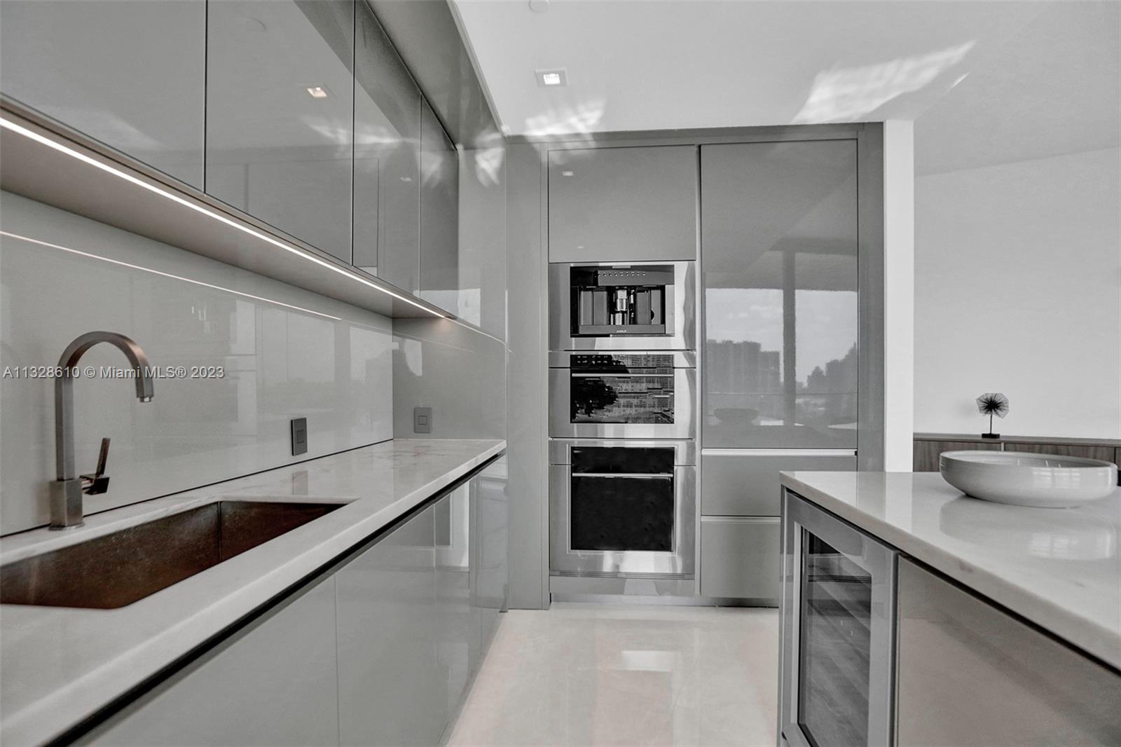 18975 COLLINS CONDO - Residential