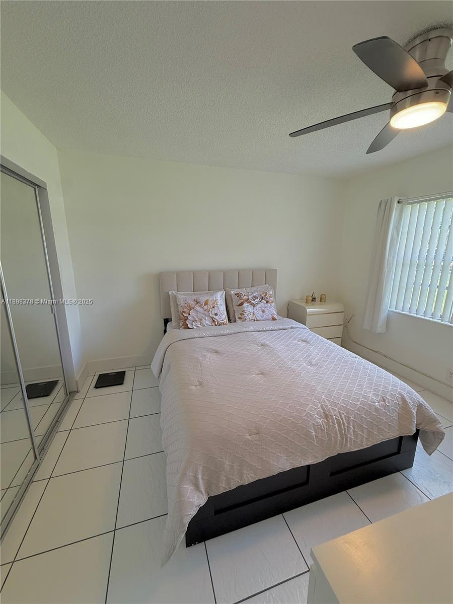 ROYALE GREEN CONDO 6 - Residential