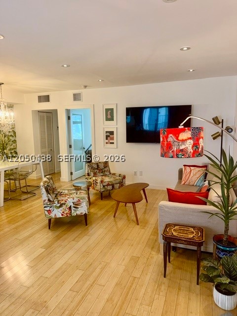 1242 Alton Rd 205