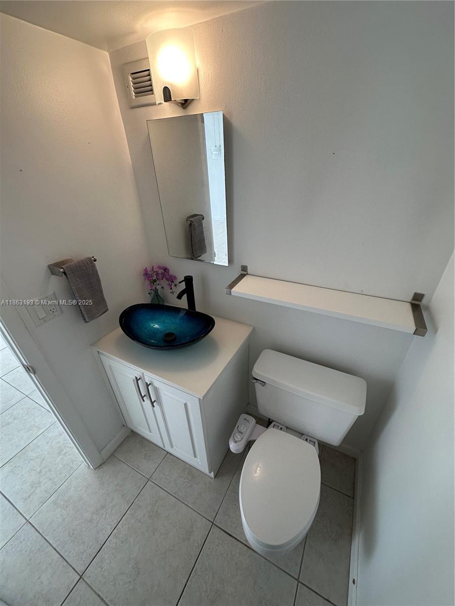 TOWERS OF OCEANVIEW EAST - Residential Lease