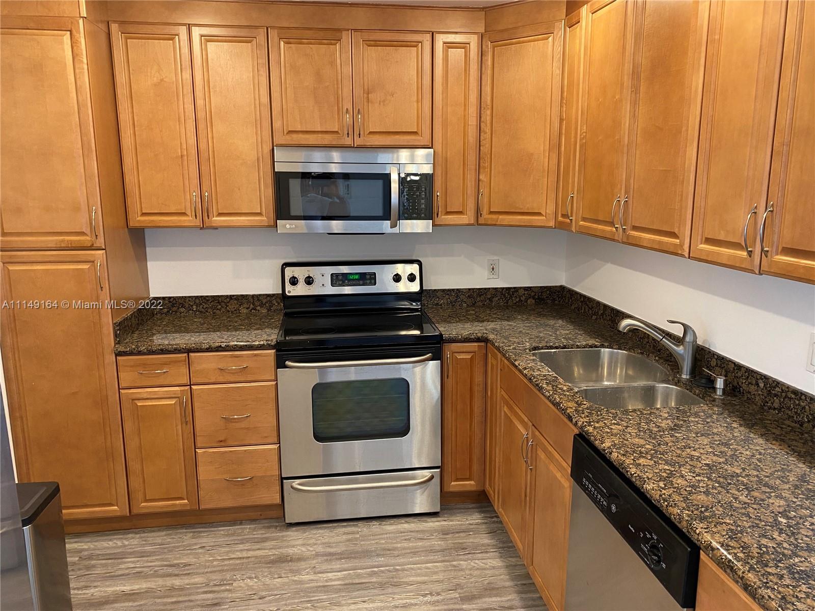 Venetian Condo - Residential Lease