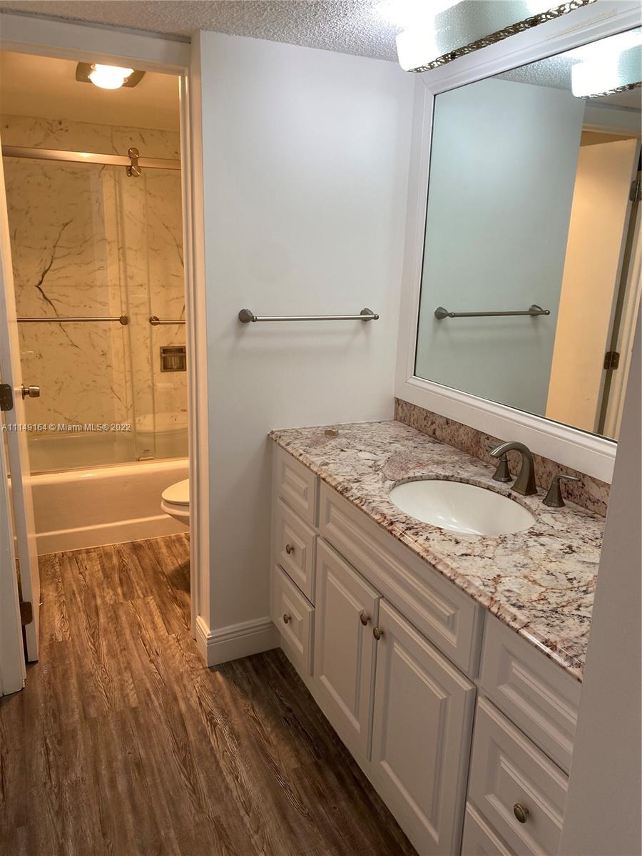 Venetian Condo - Residential Lease