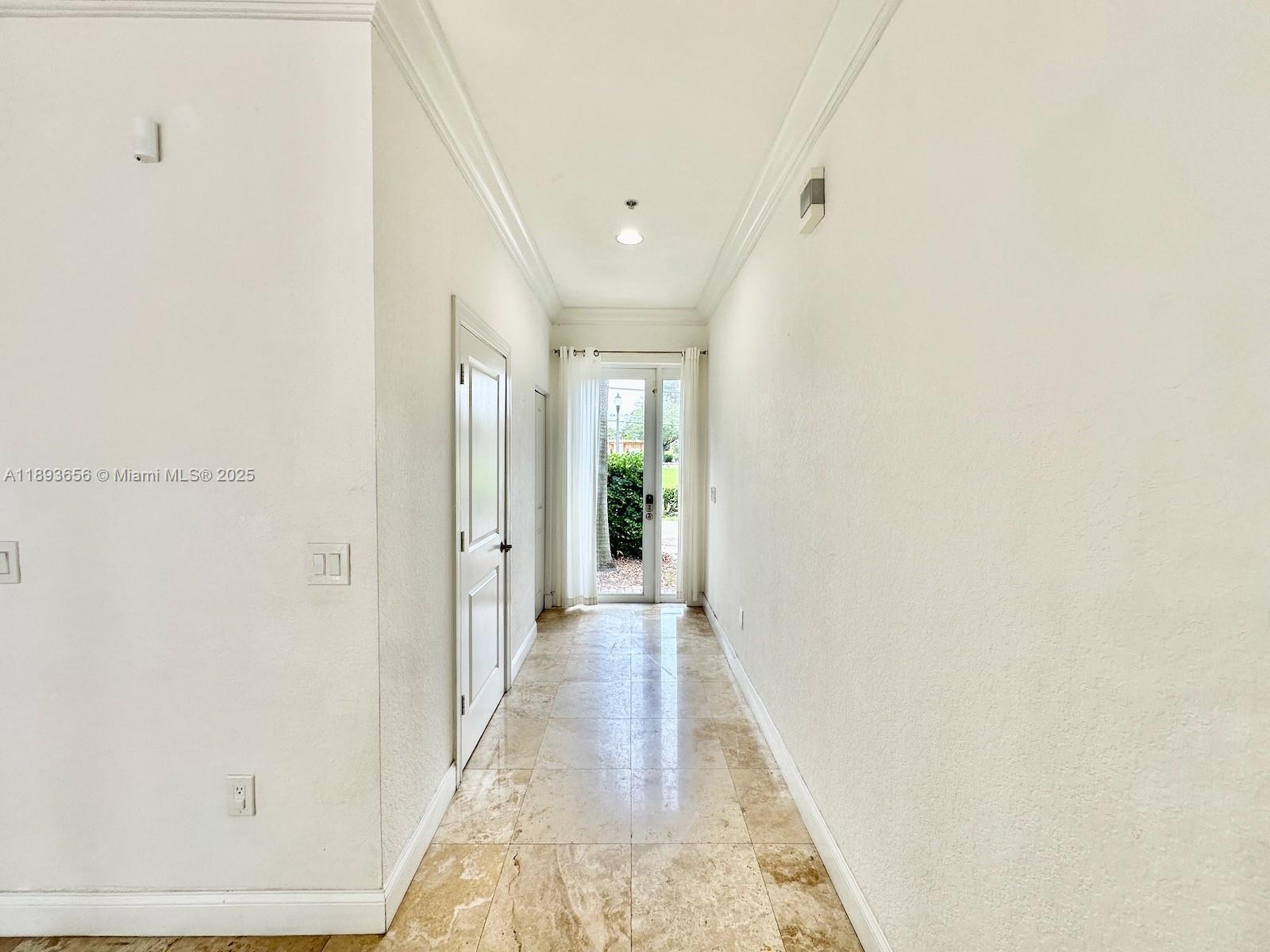 EVERGLADE LAND SALES CO - Residential Lease