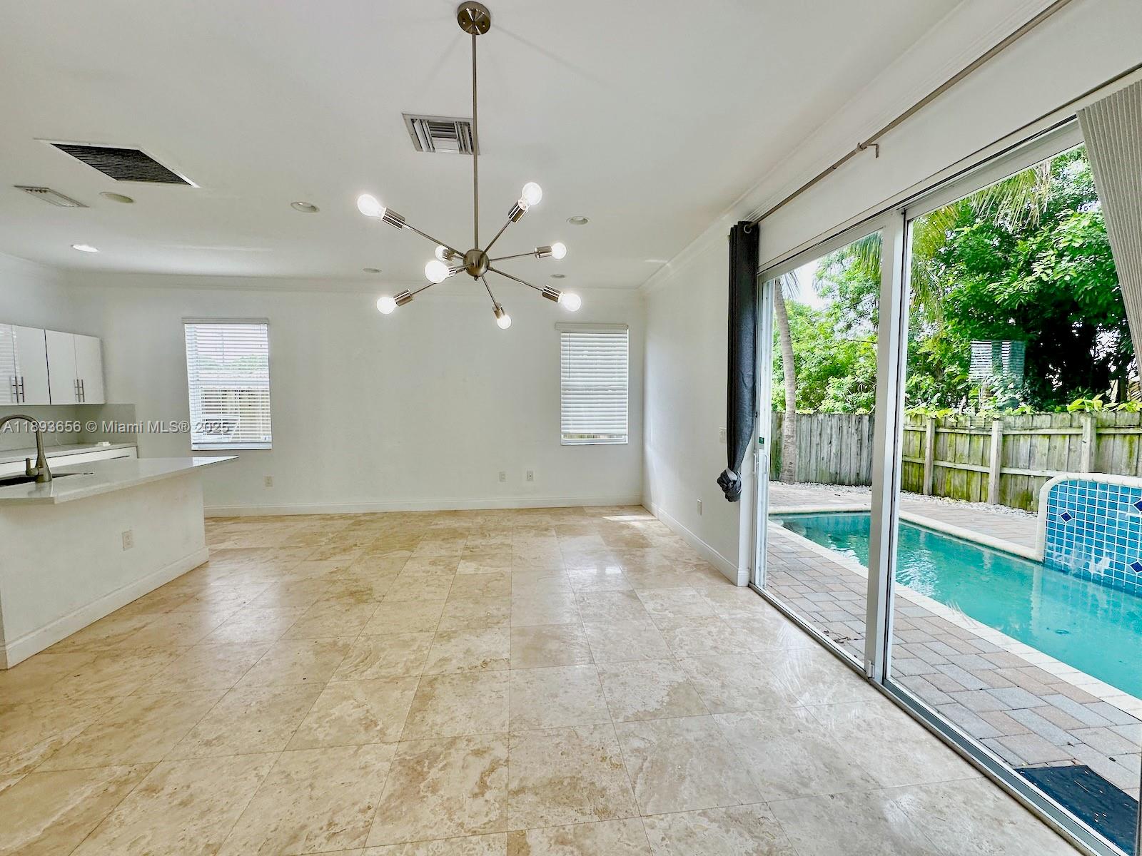 EVERGLADE LAND SALES CO - Residential Lease