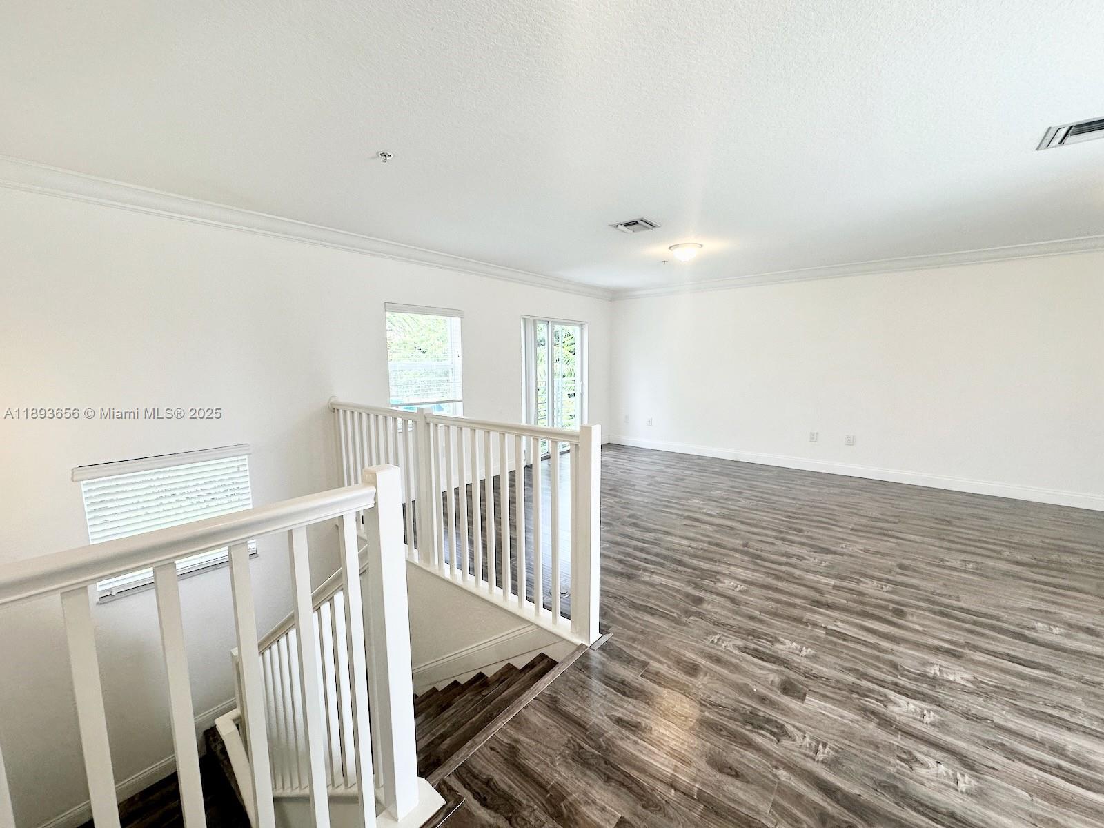 EVERGLADE LAND SALES CO - Residential Lease