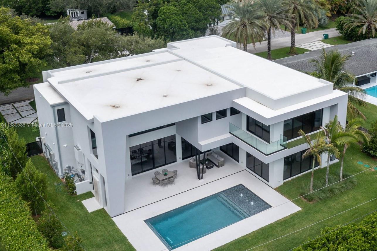 SUNILAND MANOR - Residential