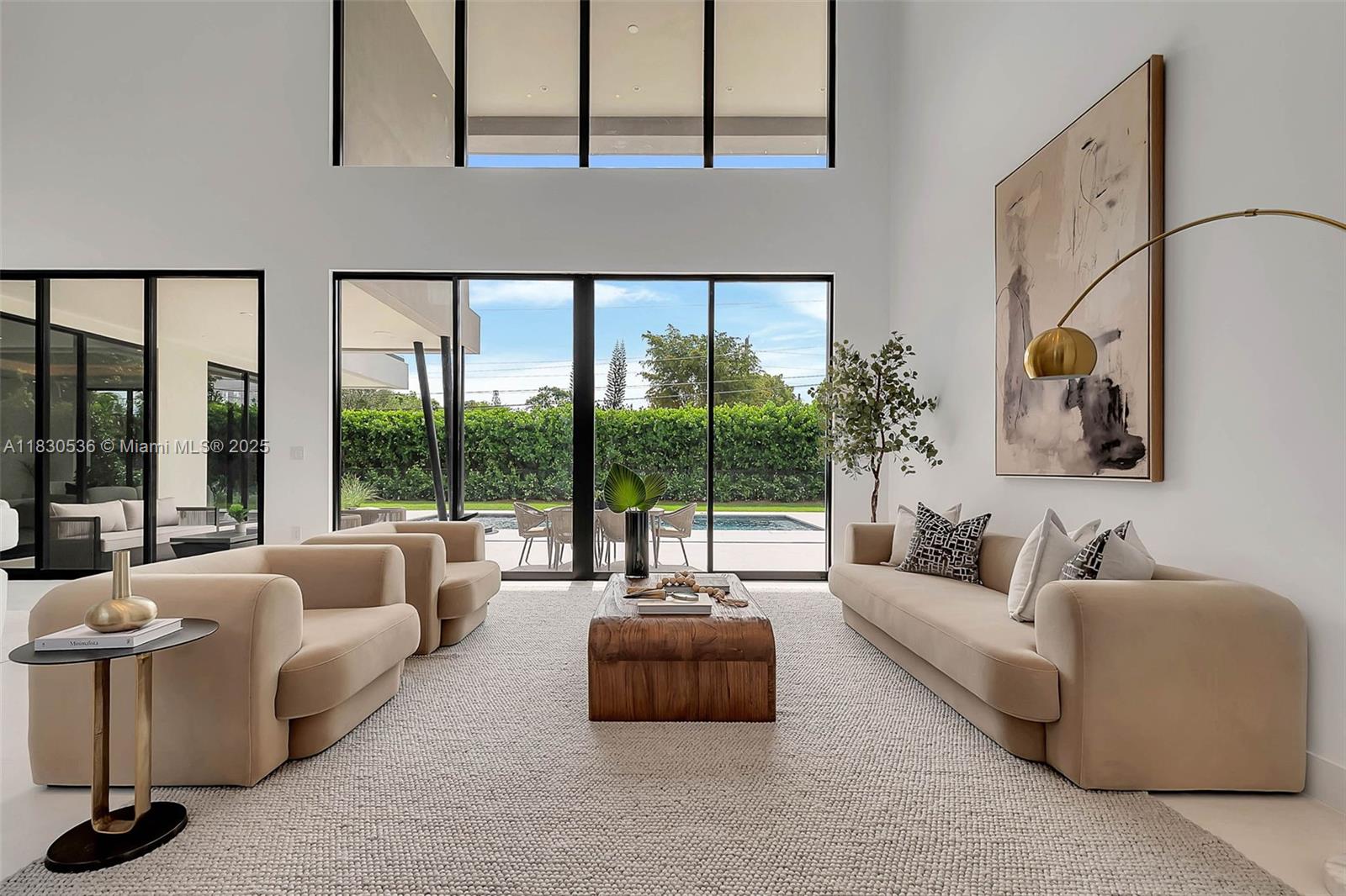 SUNILAND MANOR - Residential