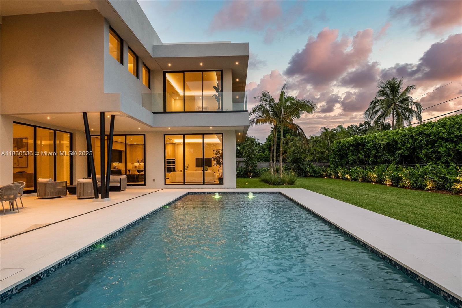 SUNILAND MANOR - Residential