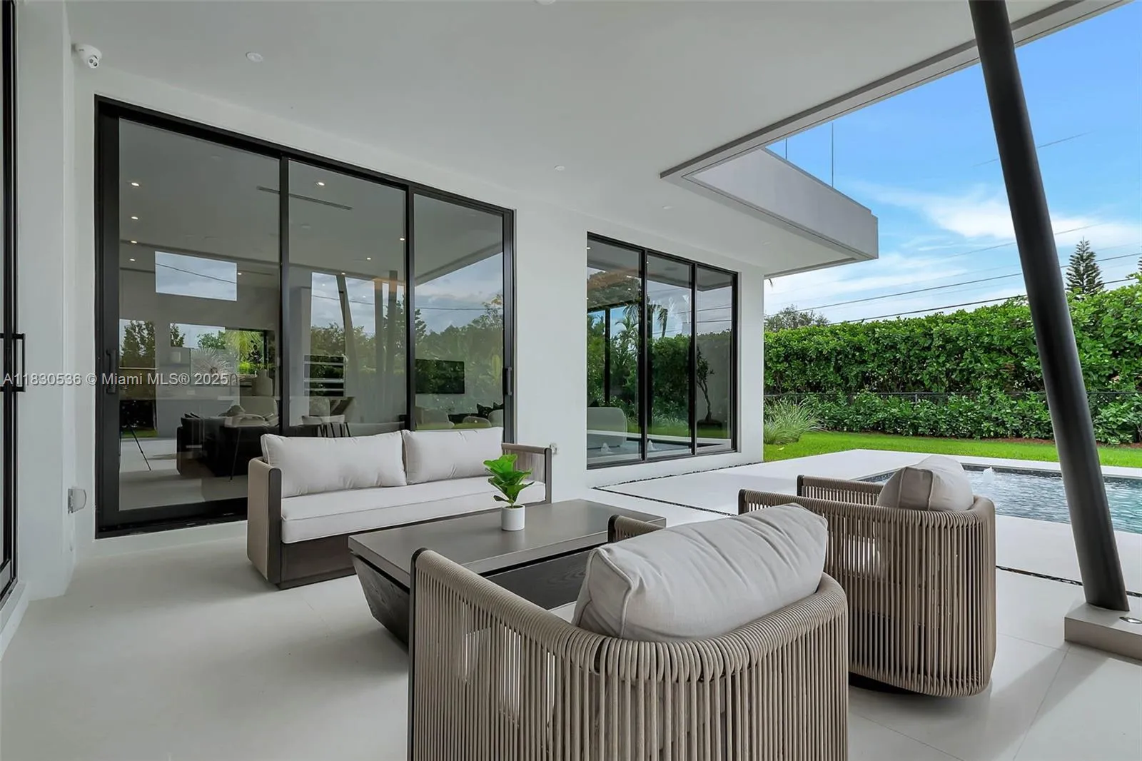 Pinecrest, Florida 33156, United States, 6 Bedrooms Bedrooms, ,7 BathroomsBathrooms,Residential,Active,160310