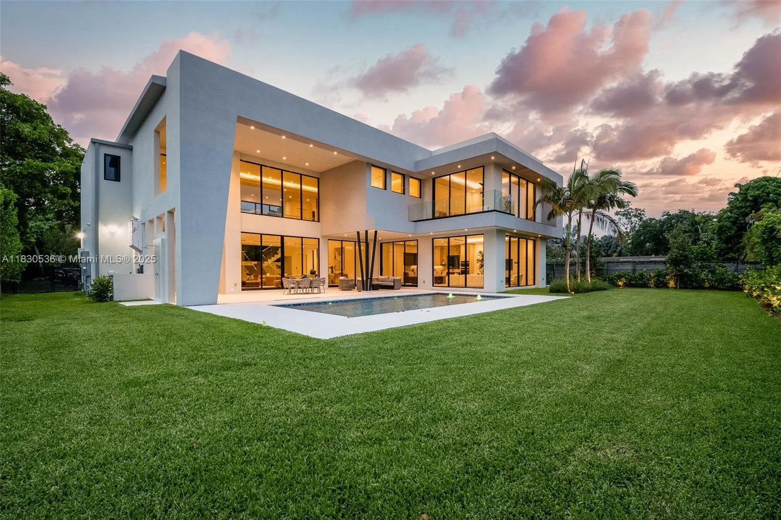 Pinecrest, Florida 33156, United States, 6 Bedrooms Bedrooms, ,7 BathroomsBathrooms,Residential,Active,160310