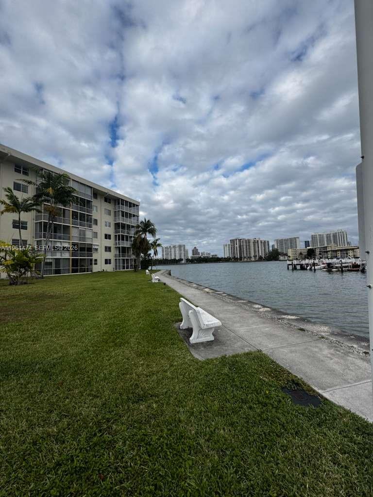 POINT EAST SEC II CONDO - Residential