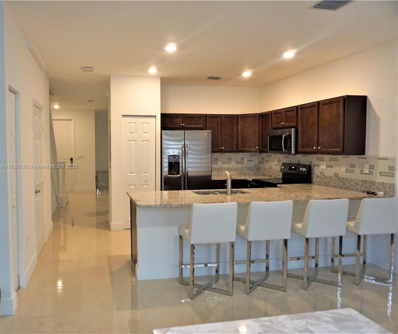 AQUABELLA SECTION TWO - Residential