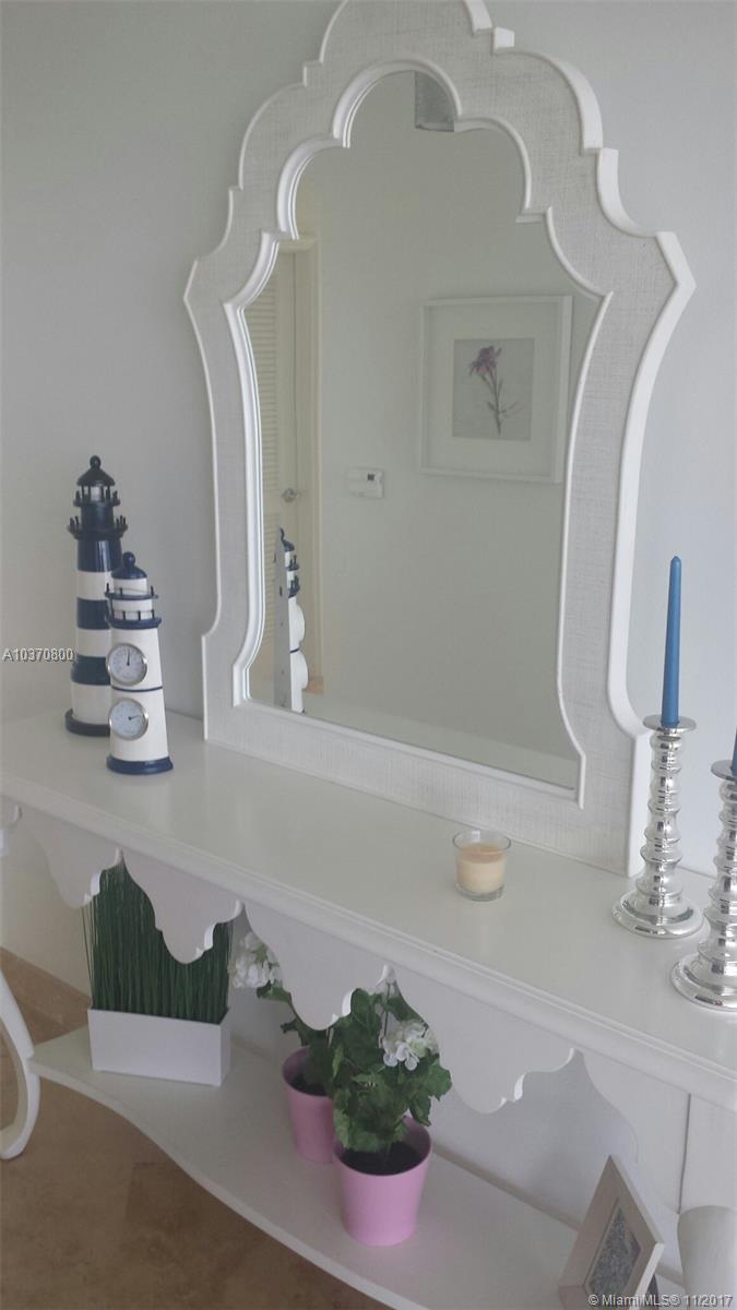 La Perla Condo - Residential Lease