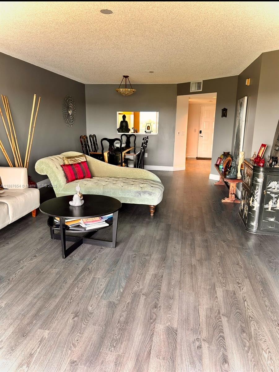 SUFFOLK AT CENTURY VILLAG - Residential