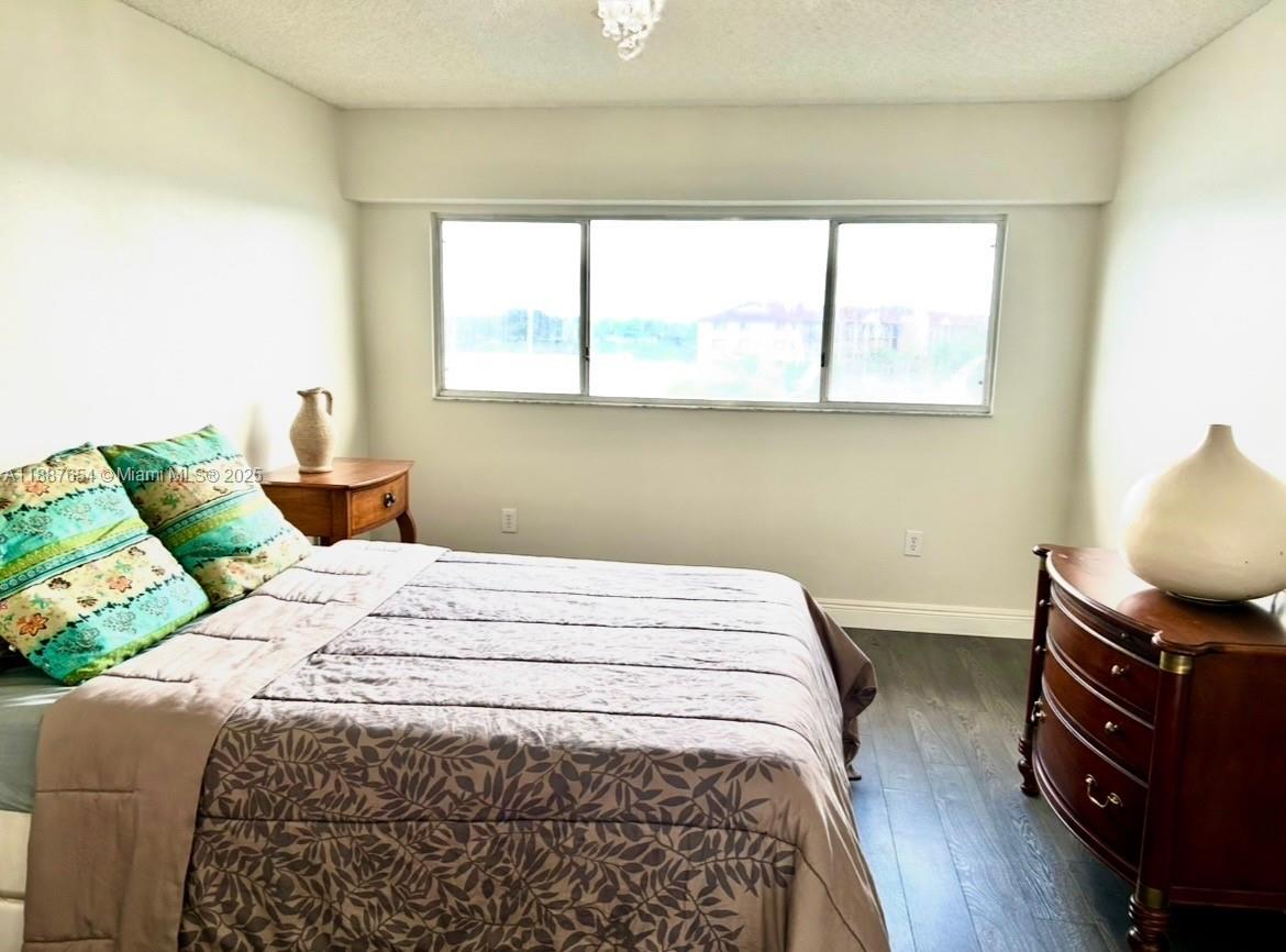 SUFFOLK AT CENTURY VILLAG - Residential