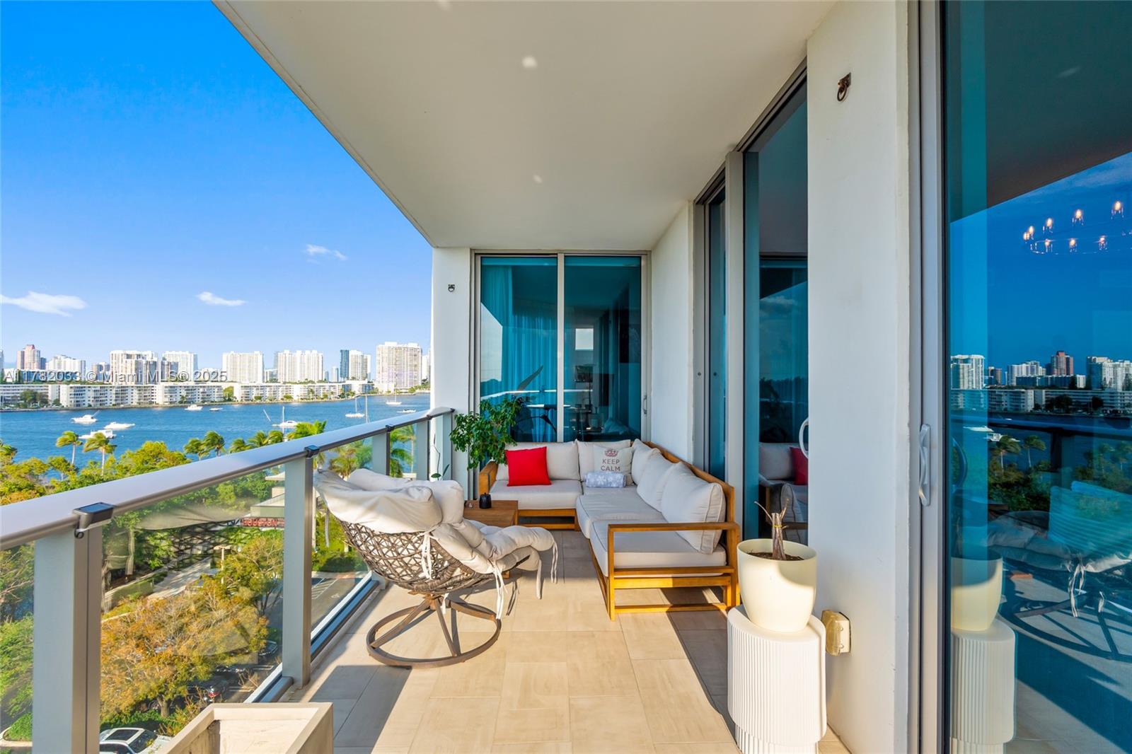 MARINA PALMS RESIDENCES N - Residential