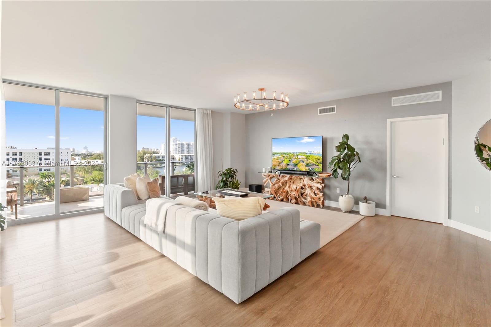 MARINA PALMS RESIDENCES N - Residential