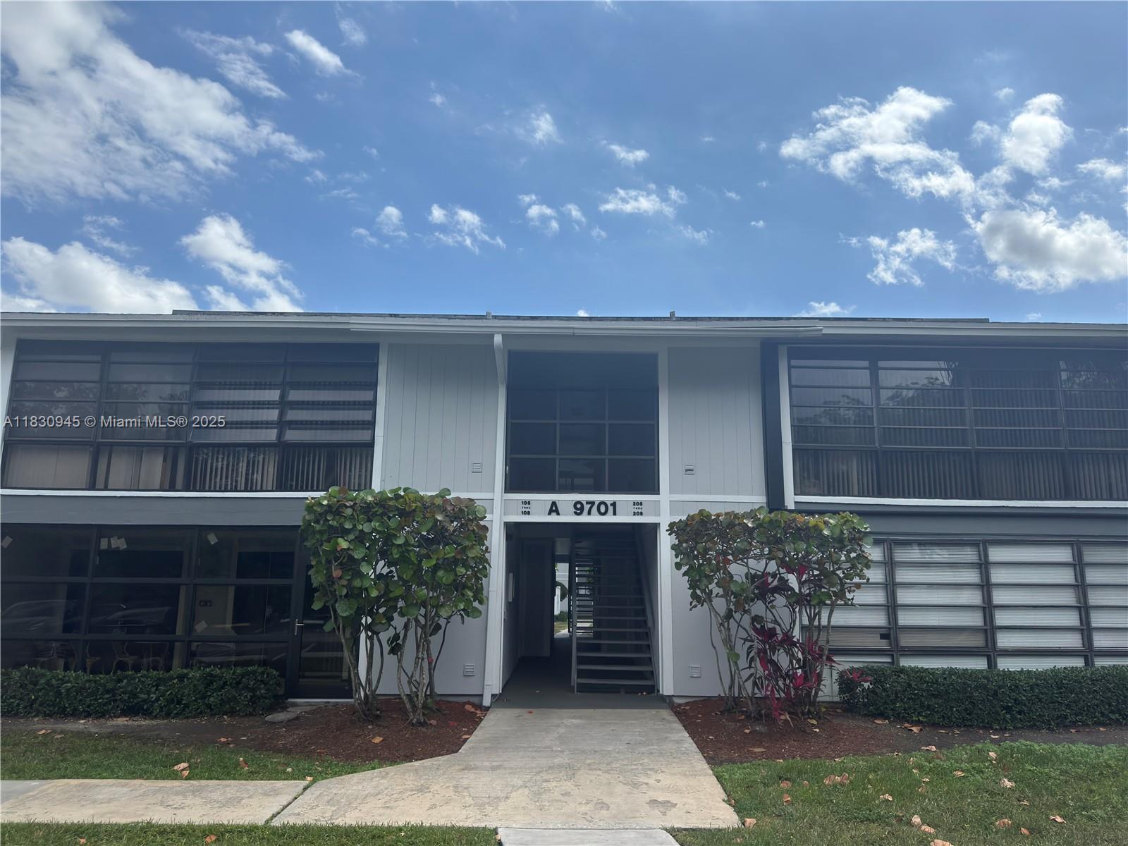 9701 Hammocks Blvd 106A