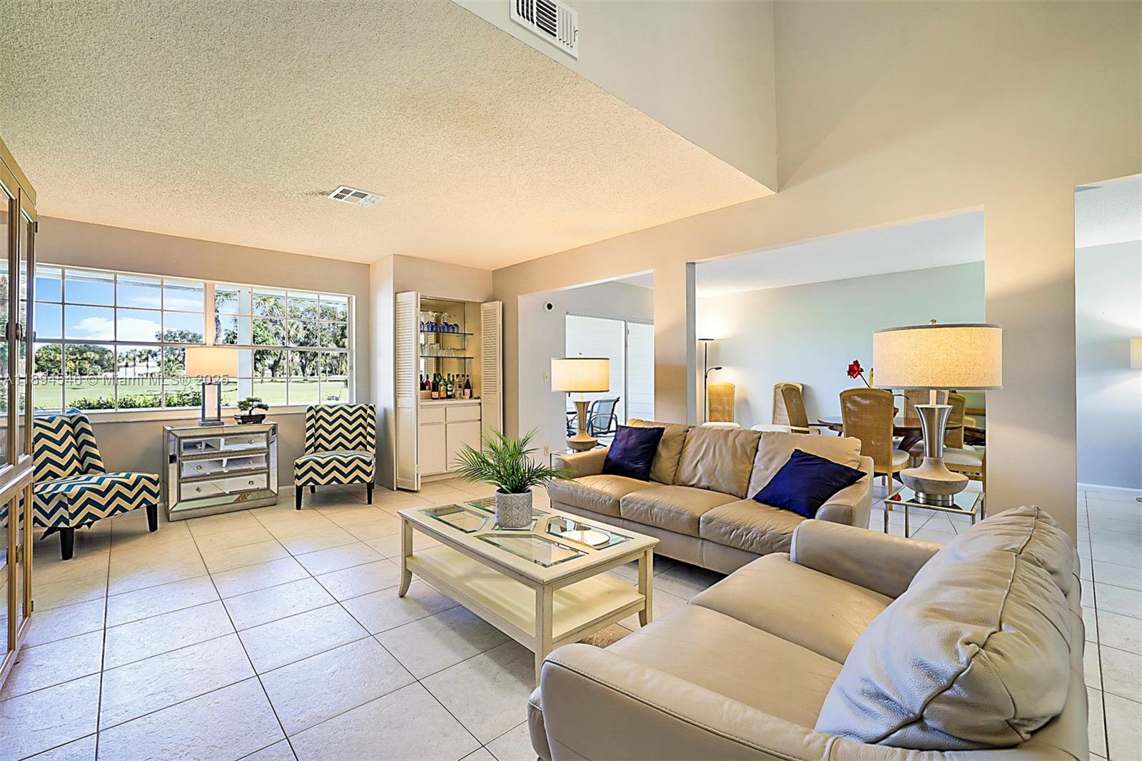 NORTH PASSAGE - Residential