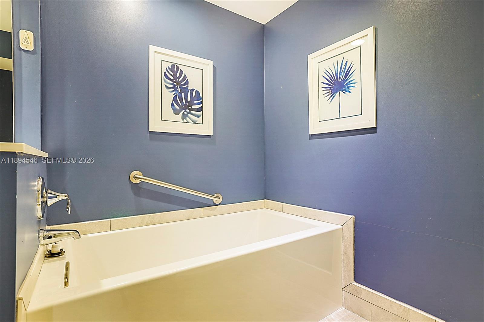 NORTH PASSAGE - Residential