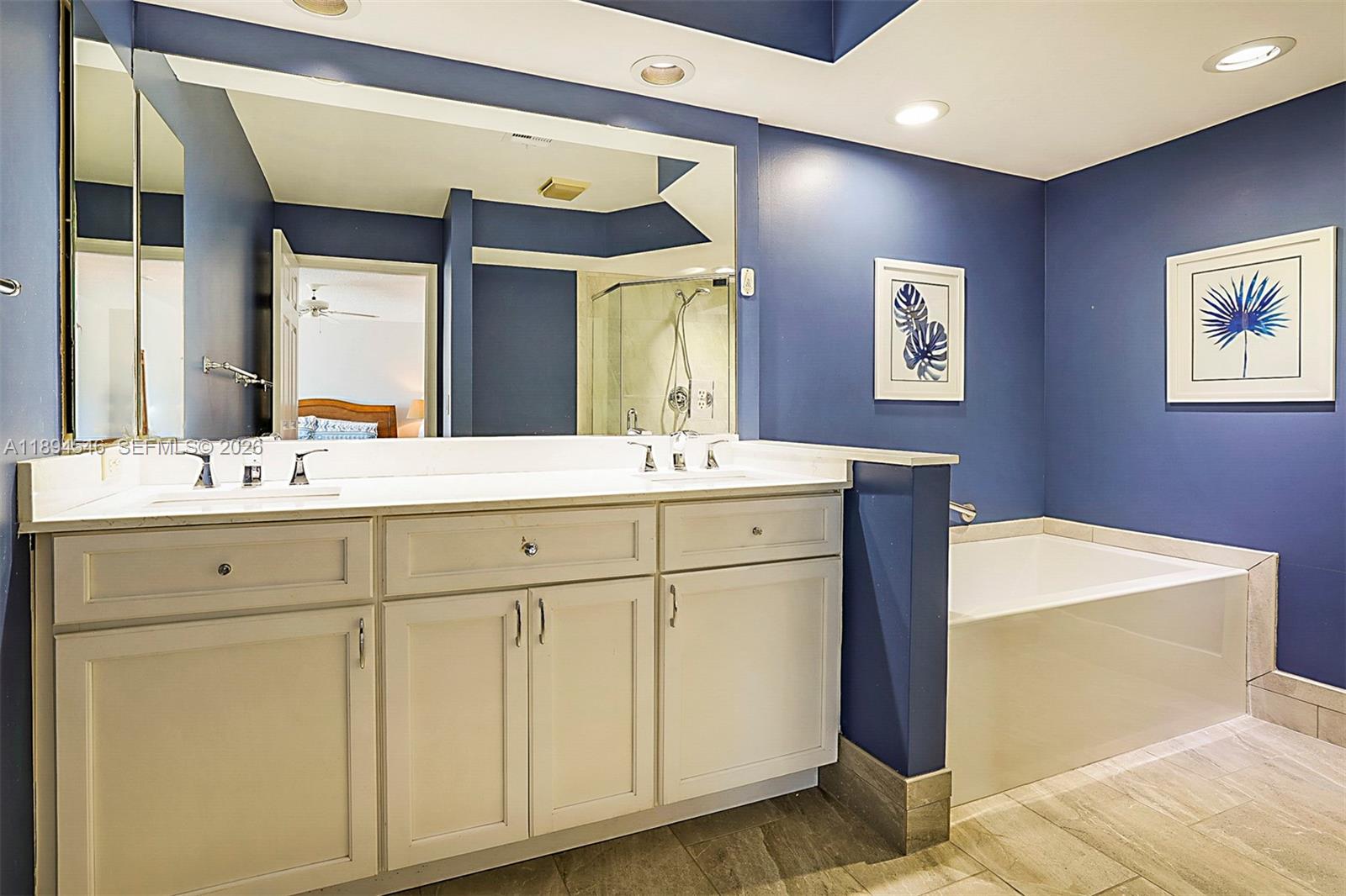 NORTH PASSAGE - Residential