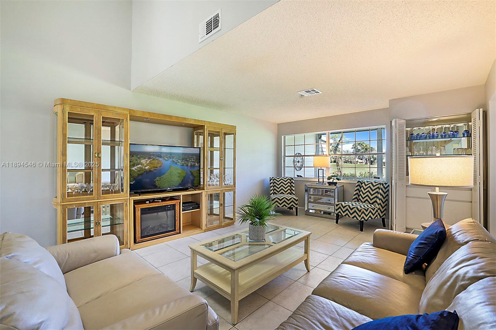 NORTH PASSAGE - Residential
