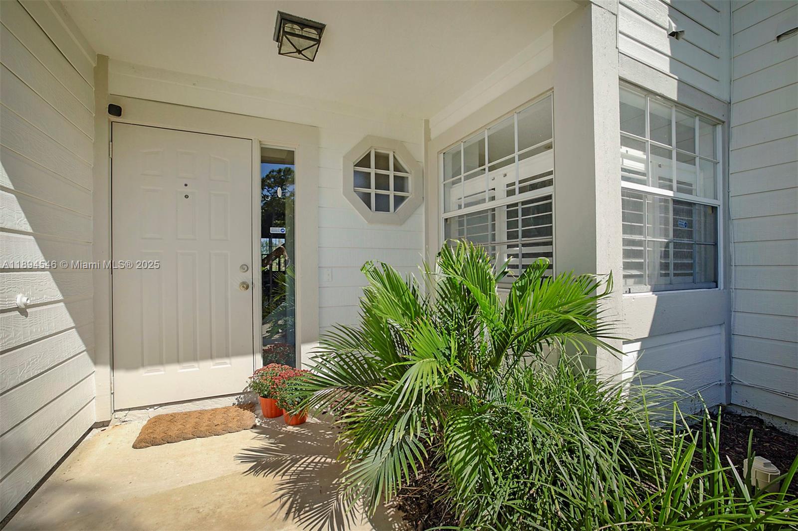 Living the dream in this spacoius 3/2.5 townhome overlooking a Tom Fazio 18 hole golf course. This recently updated homes has an upgraded kitchen, 2.5 full Bathrooms, repainted main living area and Master Bedroom. Lower Martin County taxes, all ages welcome, trucks allowed, large pets welcome , plus allowed 1 car attached & more driveway parking. 3 / 2 baths bedrooms all upstairs.
Active Clubhouse, heated pool & Spa, Tennis, Pickleball, Fitness Room, Yacht Club ,library, card room, large kitchen for events. Nature lovers enjoy the river views and quite livestyle of this community. Beaches, Shops, Waterfront dining, boating, just 3 mi. PBI Airport 20 miles south . Come discover this lovely furnished home ready for your winter retreat. Priced to sell fast. Only 3/2.5 for sale.