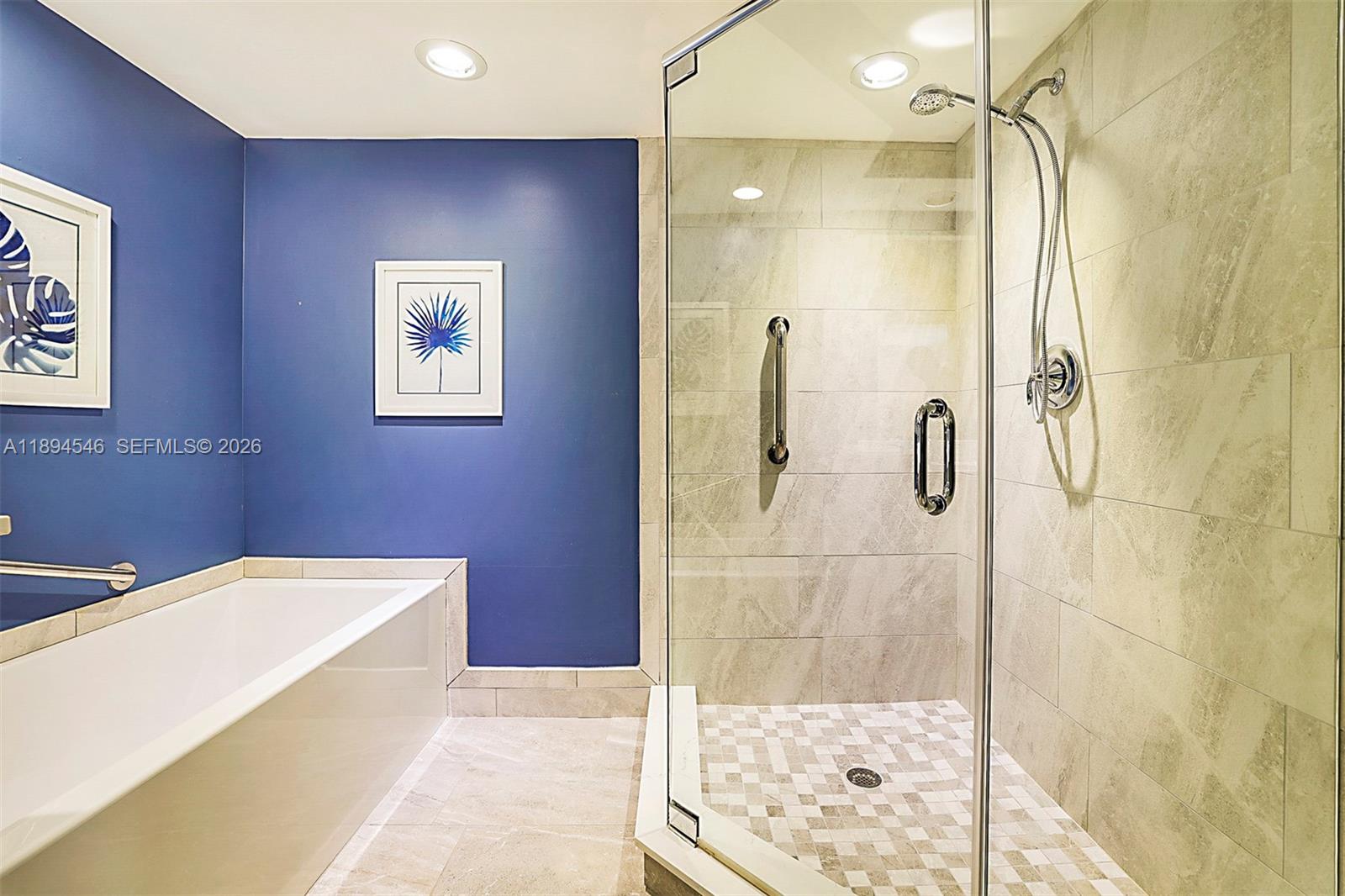 NORTH PASSAGE - Residential