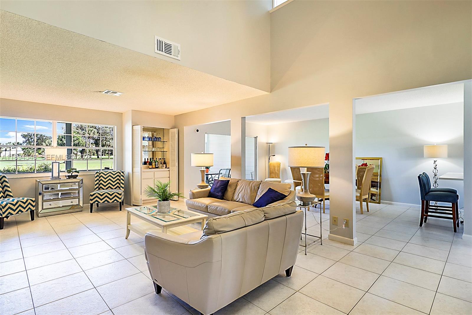 NORTH PASSAGE - Residential