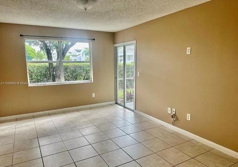 Condominium in Homestead FL 2529 20th Pl Pl 21.jpg