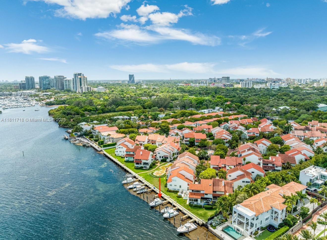 2000 S Bayshore Dr