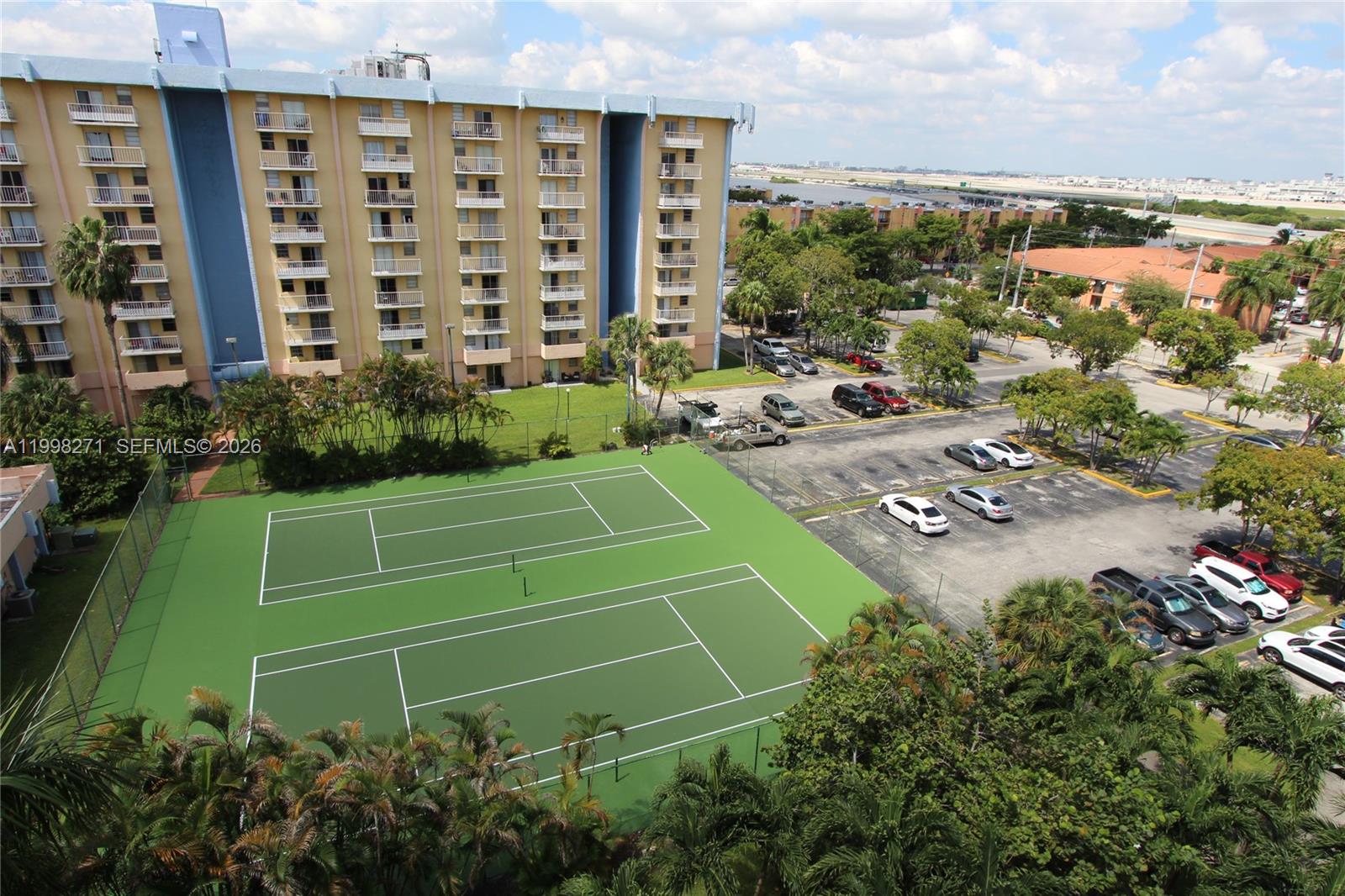 YOLANDA VILLAS CONDO - Residential Lease