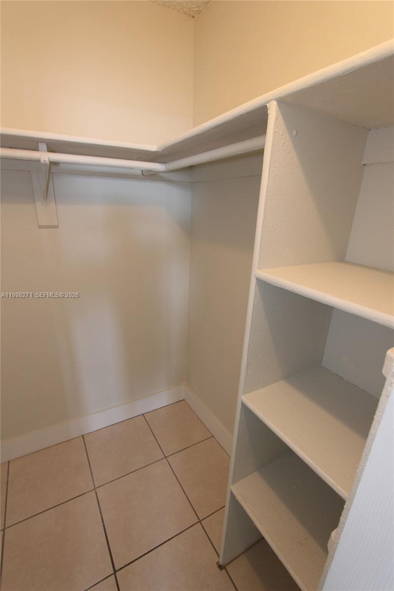 YOLANDA VILLAS CONDO - Residential Lease