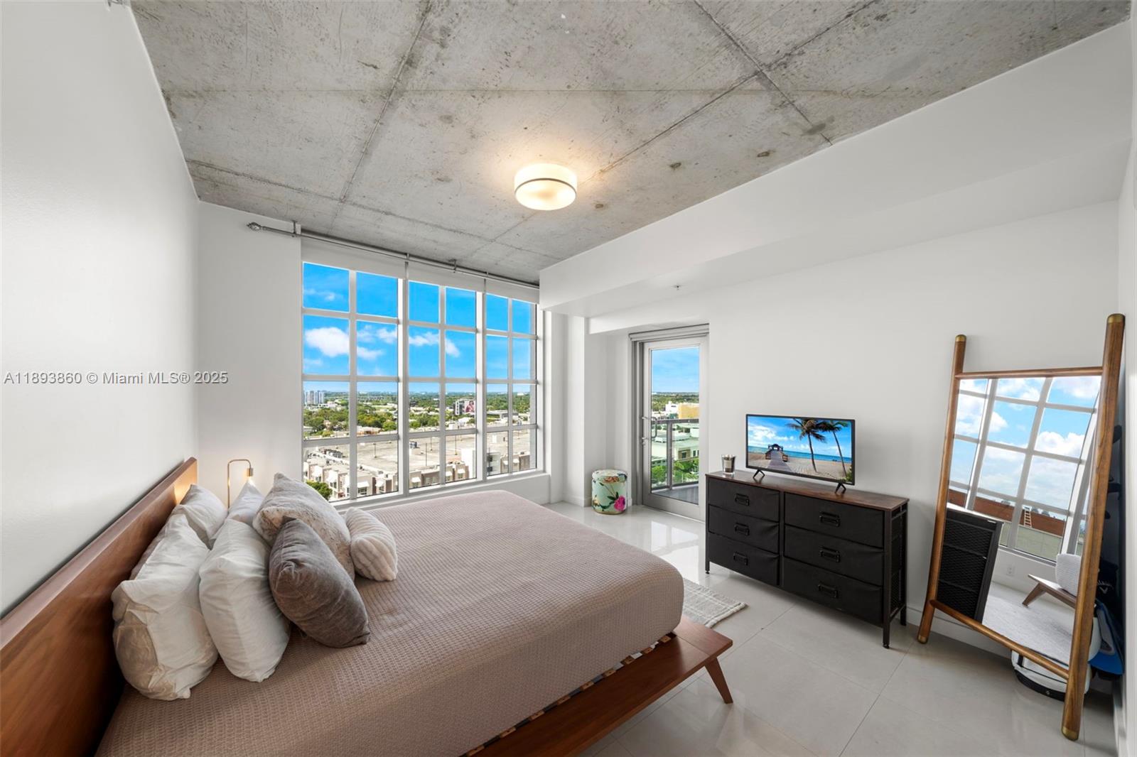 FOUR MIDTOWN MIAMI CONDO - Residential
